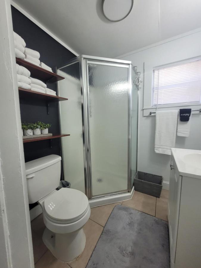 Two Bedroom In Beautiful Downtown *